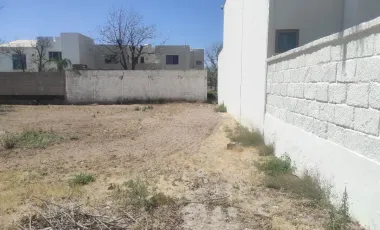 Se vende terreno residencial en Virtudes esq. con Via de Santo Tomas, Las Trojes