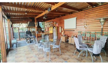 Venta Casa 5D Quincho Piscina Estacionamiento en San Esteban