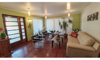 Venta Casa 5D Quincho Piscina Estacionamiento en San Esteban