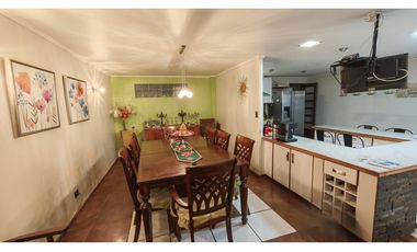 Venta Casa 5D Quincho Piscina Estacionamiento en San Esteban