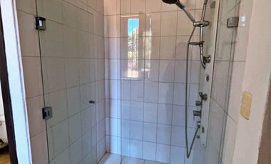 VENTA DE CASA DE 7 DORM.  CON PISCINA SAN FERNANDO