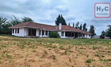 VENTA DE CASA DE 7 DORM.  CON PISCINA SAN FERNANDO