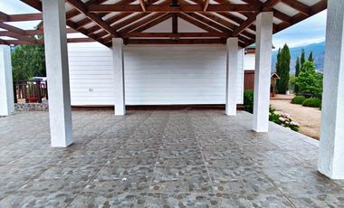 VENTA DE CASA EN PARCELA CON PISCINA MALLOA