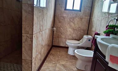 VENTA DE CASA EN PARCELA CON PISCINA MALLOA