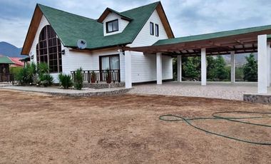 VENTA DE CASA EN PARCELA CON PISCINA MALLOA