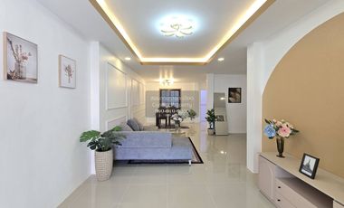 FOR SELL Townhouse/Townhome  Siwarat 10 Bangkhem  CX-140514