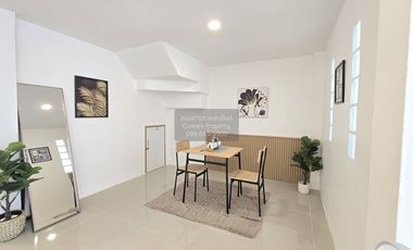 FOR SELL Townhouse/Townhome  Siwarat 10 Bangkhem  CX-140514