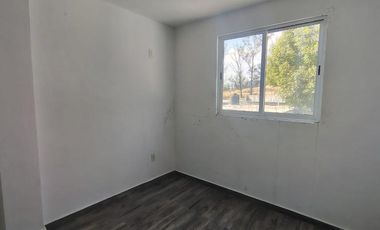 CASA EN RENTA CON DOS DEPARTAMENTOS EN TEPOJACO