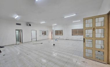 BODEGA EN RENTA EN PEQUEÑA ZONA INDUSTRIAL EN TORREON, COAHUILA.