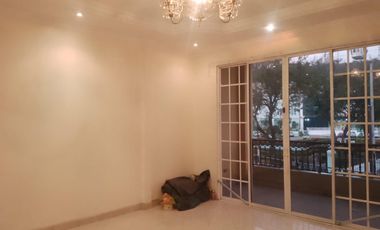 Departamento en Alquiler, 1er piso, Loja y Andrés Matheus, EliC