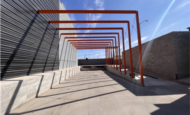 Bodega Clase A con altura libre de 8 Metros. Juárez Chihuahua