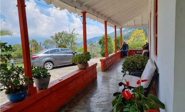 Finca plana, 5 minutos de San Antonio de Prado y muy cerca a Medellin