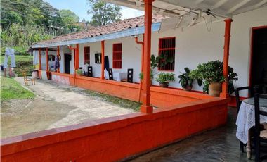 Finca plana, 5 minutos de San Antonio de Prado y muy cerca a Medellin