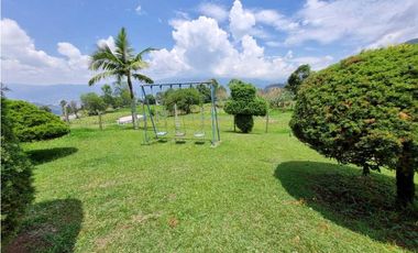 Finca plana, 5 minutos de San Antonio de Prado y muy cerca a Medellin
