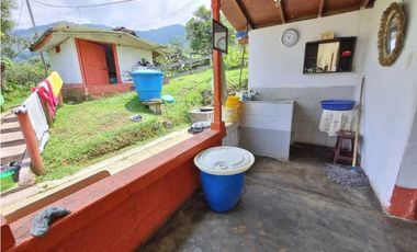 Finca plana, 5 minutos de San Antonio de Prado y muy cerca a Medellin