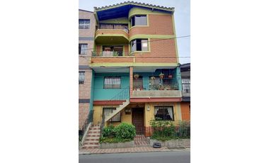 VENDO APARTAMENTO DUPLEX BARRIO ALCALA ENVIGADO 5 ALCOBAS 2 BALCONES