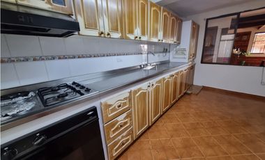 VENDO APARTAMENTO DUPLEX BARRIO ALCALA ENVIGADO 5 ALCOBAS 2 BALCONES