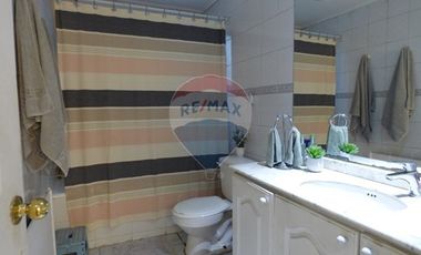 Casa 2 pisos, venta, 4D, 3B, 3E. Ñuñoa