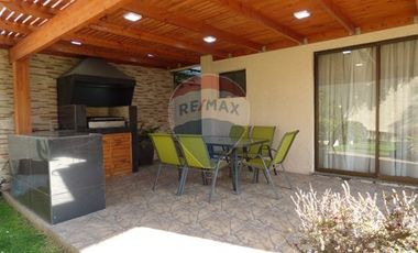 Casa 2 pisos, venta, 4D, 3B, 3E. Ñuñoa