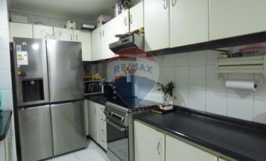 Casa 2 pisos, venta, 4D, 3B, 3E. Ñuñoa