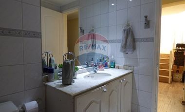Casa 2 pisos, venta, 4D, 3B, 3E. Ñuñoa