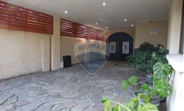 Casa 2 pisos, venta, 4D, 3B, 3E. Ñuñoa