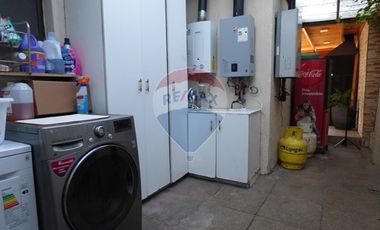Casa 2 pisos, venta, 4D, 3B, 3E. Ñuñoa