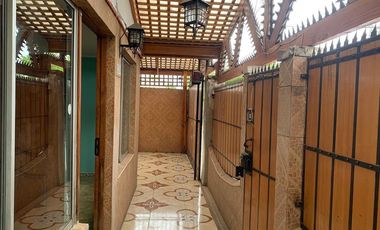 Arriendo Casa 6d2b2e con Local Comercial La Granja