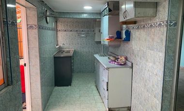 Arriendo Casa 6d2b2e con Local Comercial La Granja