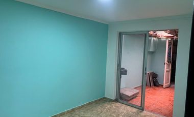 Arriendo Casa 6d2b2e con Local Comercial La Granja