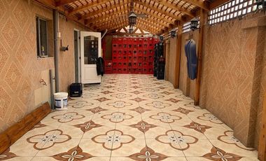 Arriendo Casa 6d2b2e con Local Comercial La Granja