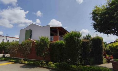 VENTA – CASA ESQUINERA GUADUALES DE VERDE ALFAGUARA JAMUNDI