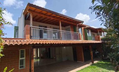VENTA – CASA ESQUINERA GUADUALES DE VERDE ALFAGUARA JAMUNDI