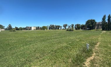 Terreno EN BARRIO SAN ELISEO