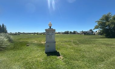 Terreno EN BARRIO SAN ELISEO