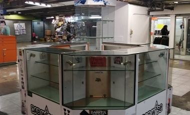 ISLA  EN RENTA  EN METRO ZAPATA.