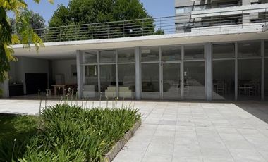 Departamento en Condominio Civis venta 2 amplios ambientes con cochera cubierta.