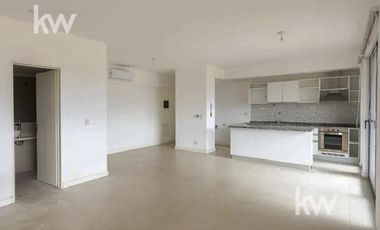 Departamento en Condominio Civis venta 2 amplios ambientes con cochera cubierta.