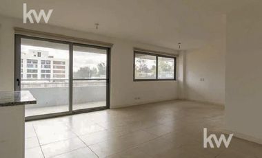 Departamento en Condominio Civis venta 2 amplios ambientes con cochera cubierta.