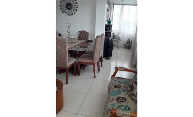 SE VENDE APARTAMENTO EN EL CENTRO REMODELADO de 103mt CERCA AL LAGO