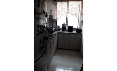 SE VENDE APARTAMENTO EN EL CENTRO REMODELADO de 103mt CERCA AL LAGO