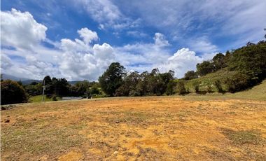 Vendo hermoso lote Alto de las Palmas en parcelación