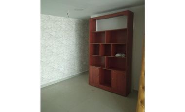 LOCAL EN VENTA EDIF. PLAZA GRANADA - AURORA