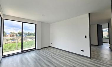 SE VENDE CASA EN COTA VEREDA LA MOYA - CAMELLON STA ROSALIA