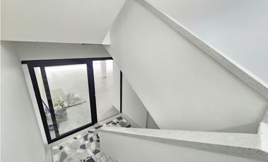 SE ARRIENDA AMPLIO EDIFICIO EN LAS NIEVES - CENTRO DE BOGOT