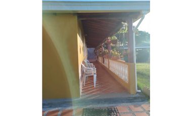 Descanso y Naturaleza: Casa Finca en Venta en El Peñol FR