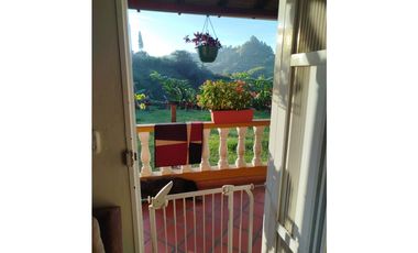 Descanso y Naturaleza: Casa Finca en Venta en El Peñol FR