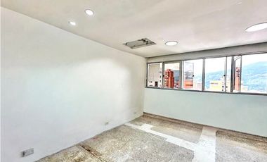 Oficina para la venta en el centro de Medellín