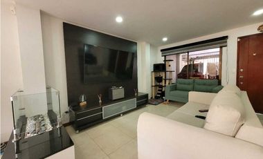 Casa en Venta Cota | 3 Habitaciones | Jacuzzi | Vista a Montaña