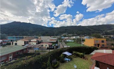 Casa en Venta Cota | 3 Habitaciones | Jacuzzi | Vista a Montaña